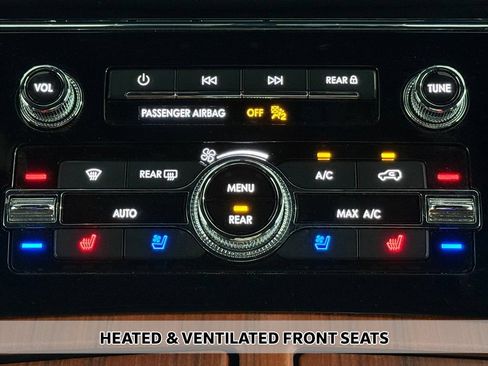 Used 2024 Lincoln Navigator L 4WD image 6