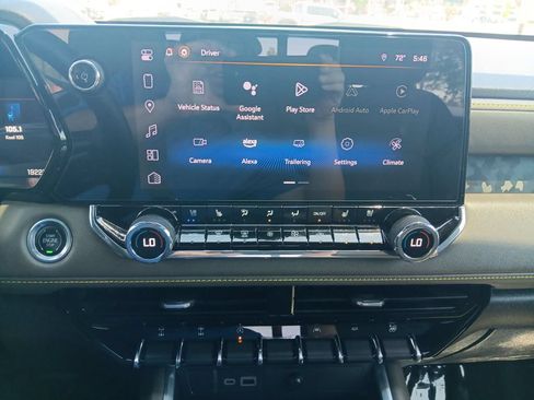 Used 2023 Chevrolet Colorado ZR2 w/ ZR2 Convenience Package III AWD/4WD image 18
