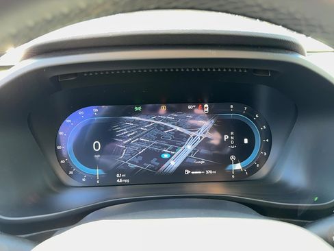 Certified 2025 Volvo XC40 B5 Plus image 16