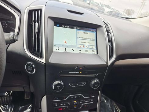 Used 2018 Ford Edge SEL w/ Equipment Group 201A image 24