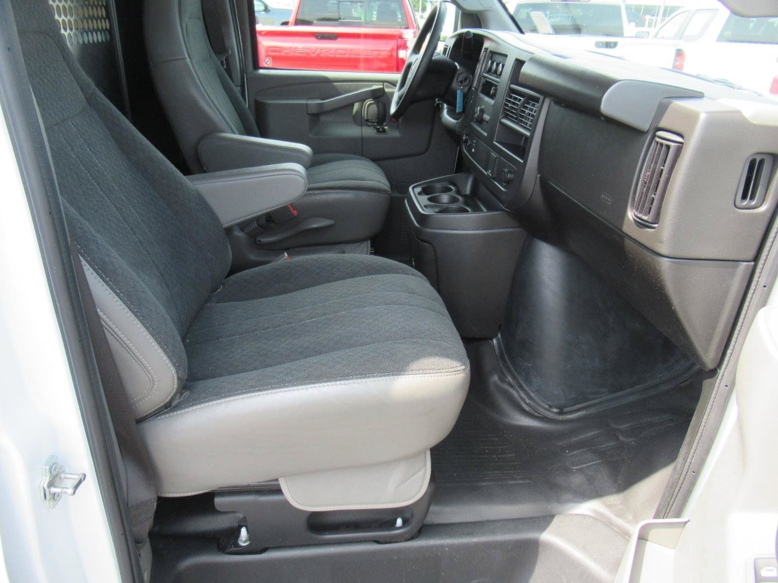 Used 2025 GMC Savana 2500 w/ Driver Convenience Package RWD image 11