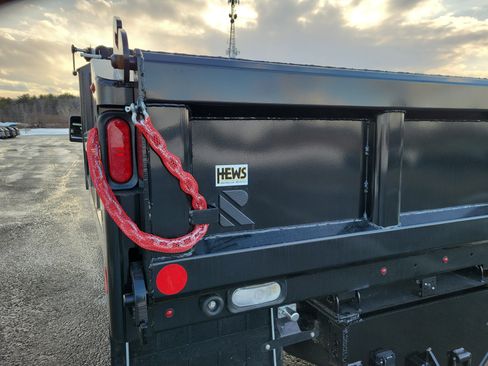 New 2026 GMC Sierra 3500 Pro w/ Convenience Package image 15