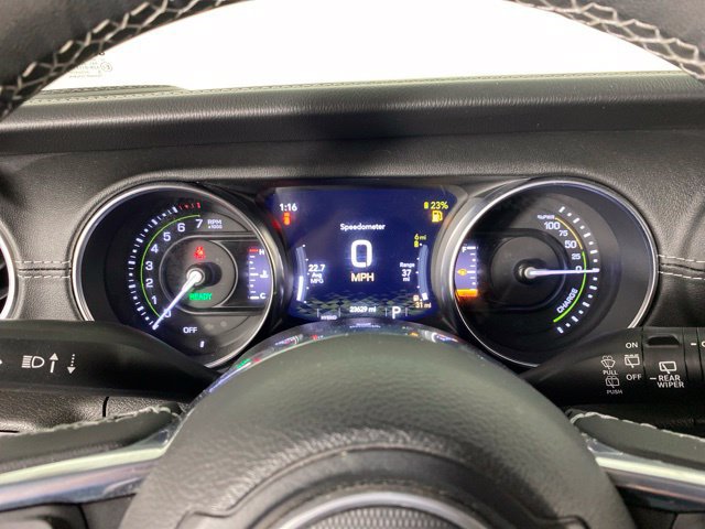 Used 2023 Jeep Wrangler Unlimited Sahara AWD/4WD image 20