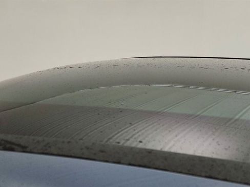 Used 2022 BMW iX xDrive50 w/ Premium Package image 10