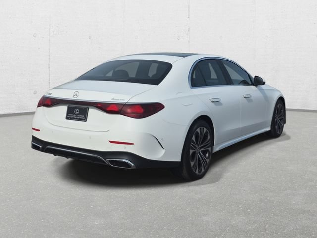 Used 2024 Mercedes-Benz E 350 4MATIC Sedan image 5
