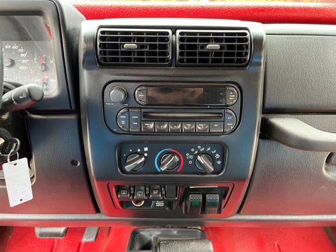 Used 2006 Jeep Wrangler Unlimited image 27