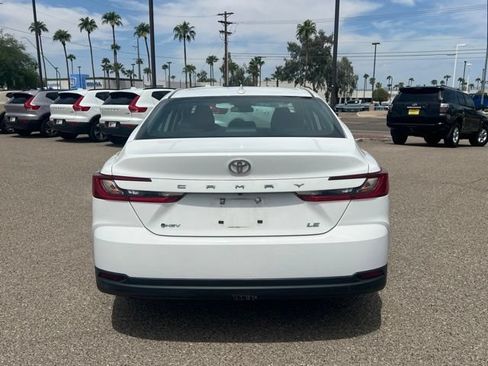 Used 2025 Toyota Camry LE FWD image 4