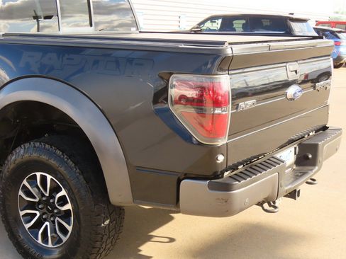 Used 2013 Ford F150 Raptor w/ Luxury Equipment Group image 15