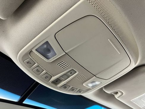 Used 2015 Ford Edge Titanium image 26