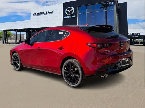 New 2026 MAZDA MAZDA3 Hatchback w/Premium Plus Pkg image 4