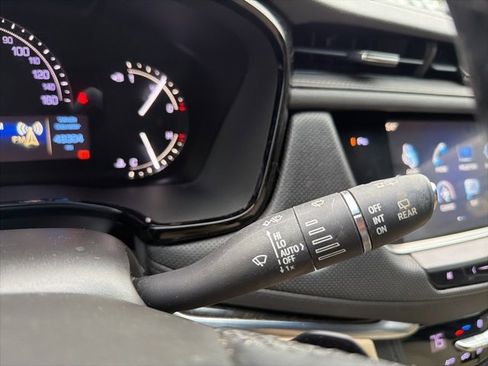 Used 2019 Cadillac XT5 FWD image 22