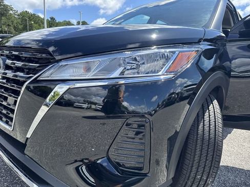 New 2025 Nissan Kicks Play S image 29