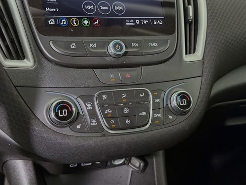 Used 2023 Chevrolet Malibu LT FWD image 18