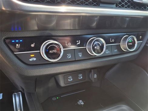 Used 2025 Acura ADX A-Spec image 16