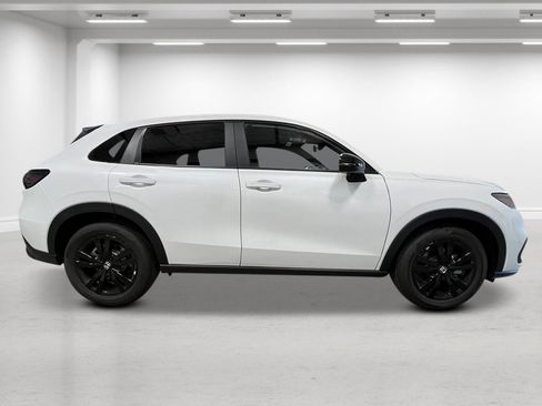 New 2026 Honda HR-V Sport image 8