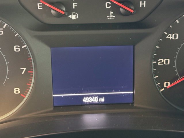 Used 2022 Chevrolet Traverse LS FWD image 13
