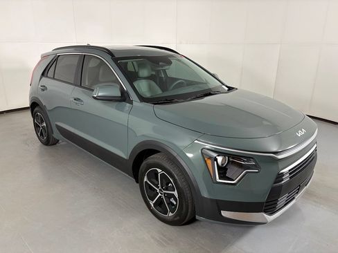 New 2026 Kia Niro EX w/ EX Premium Package FWD image 3