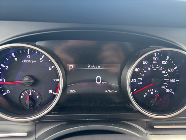 Used 2024 Kia Carnival LX FWD image 15