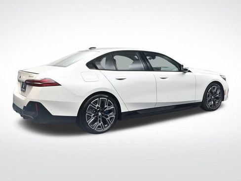 New 2027 BMW 550e xDrive AWD/4WD image 4