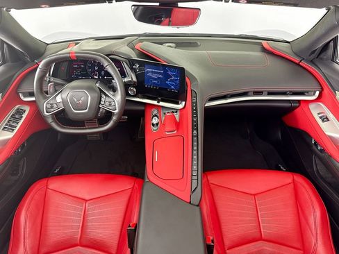 Used 2021 Chevrolet Corvette Stingray Preferred Conv w/ Z51 Performance Package image 9