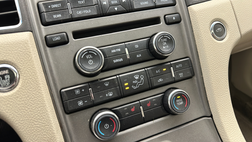 Used 2011 Ford Taurus SEL w/ 202A Rapid Spec Order Code FWD image 18