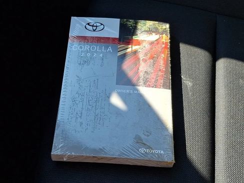 Used 2024 Toyota Corolla LE FWD image 26