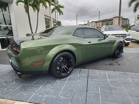 Used 2022 Dodge Challenger SRT Hellcat image 4