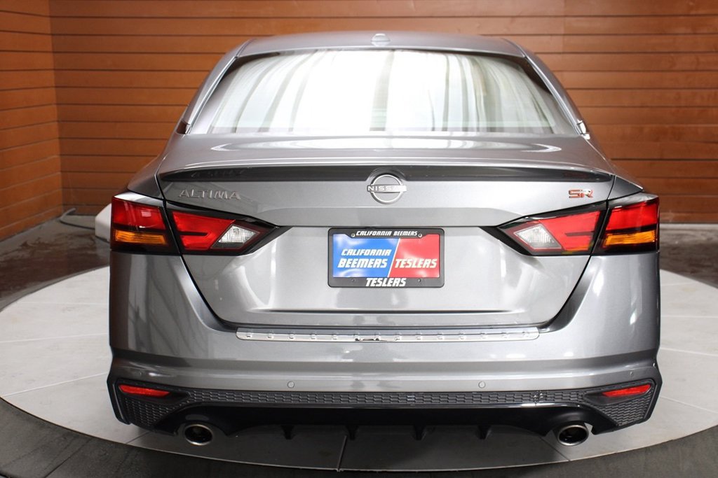Used 2023 Nissan Altima 2.5 SR w/ SR Premium Package FWD image 5