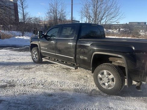 Used 2017 GMC Sierra 3500 Denali w/ Snow Plow Prep Package image 13