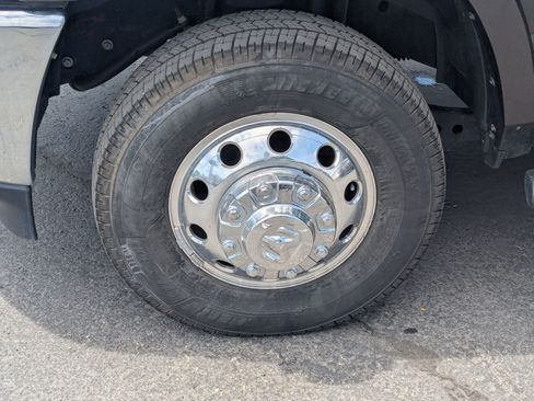Used 2019 RAM 3500 Laramie AWD/4WD image 14
