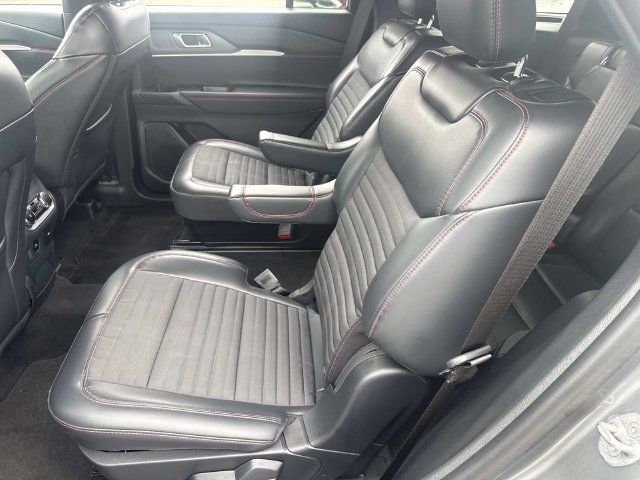 Certified 2026 Ford Explorer ST-Line AWD/4WD image 15