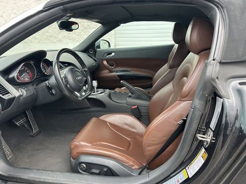 Used 2011 Audi R8 V10 image 7