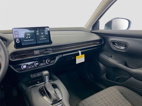 New 2026 Honda HR-V LX image 22