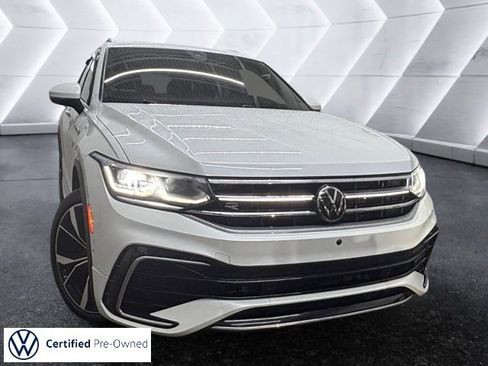 Used 2022 Volkswagen Tiguan SEL R-Line image 6