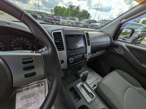 Used 2011 Suzuki Equator Sport AWD/4WD image 17