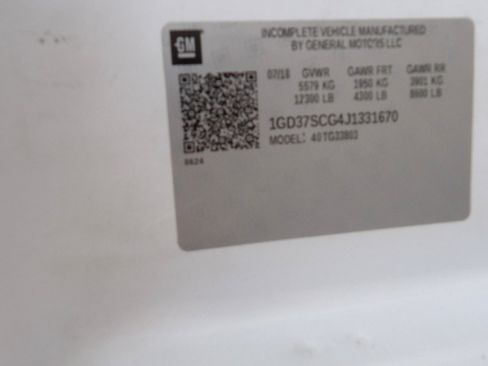 Used 2018 GMC Savana 3500 w/ Power Convenience Package RWD image 7