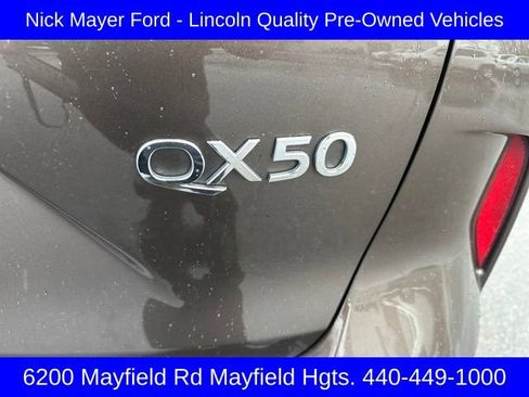 Used 2019 INFINITI QX50 Essential w/ Premium Heat Package image 17