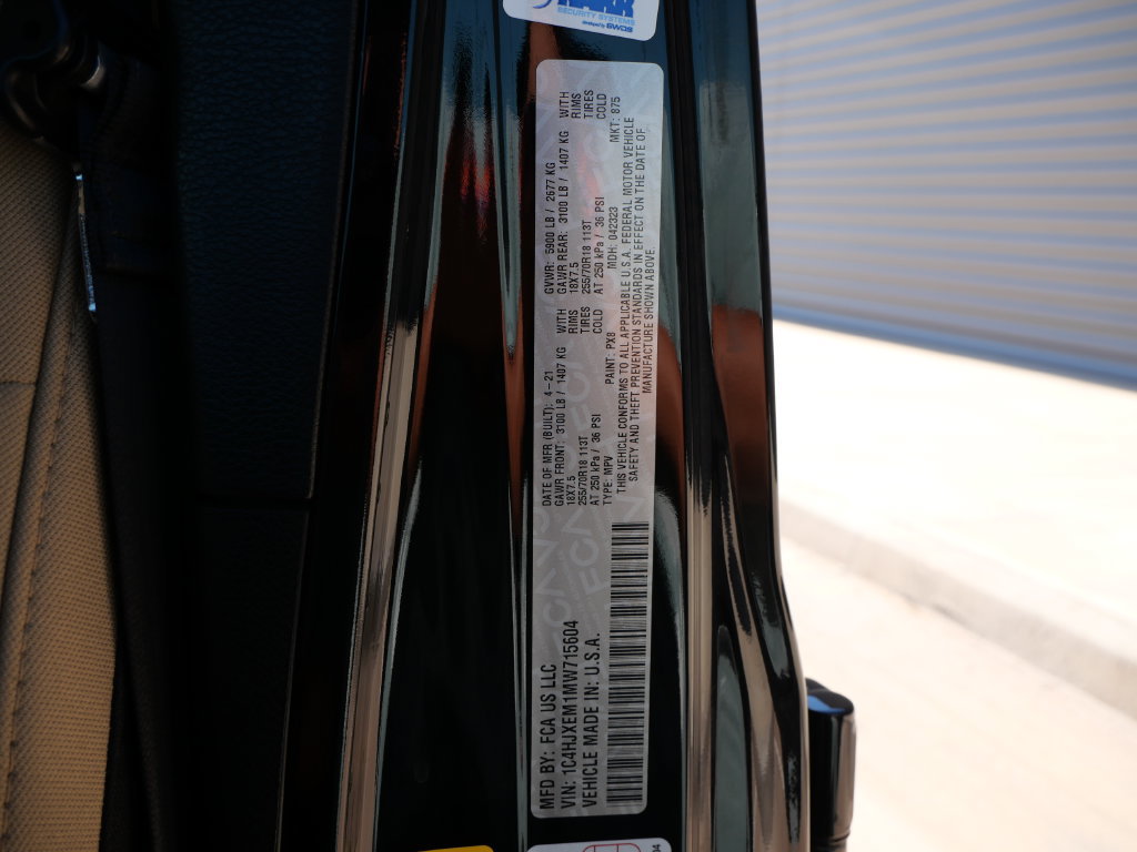 Used 2021 Jeep Wrangler Unlimited Sahara AWD/4WD image 41