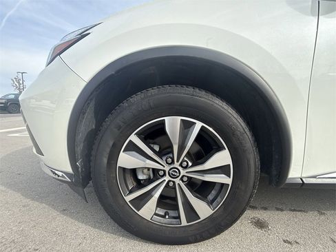Used 2023 Nissan Murano S image 10