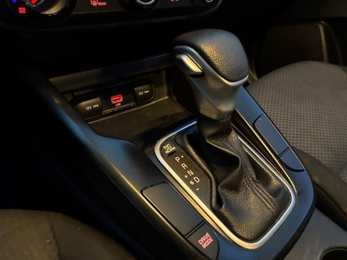 Used 2020 Kia Soul LX image 24