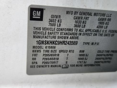 Used 2017 Chevrolet Suburban LT AWD/4WD image 6