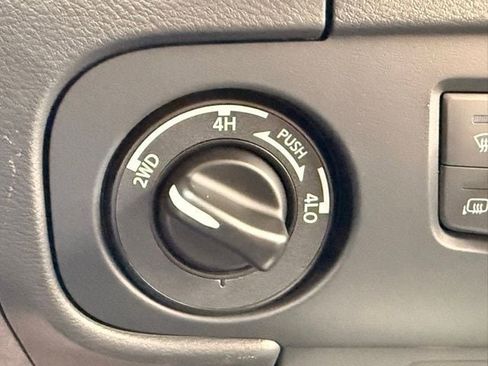 New 2026 Nissan Frontier SV w/ SV Convenience Package image 32