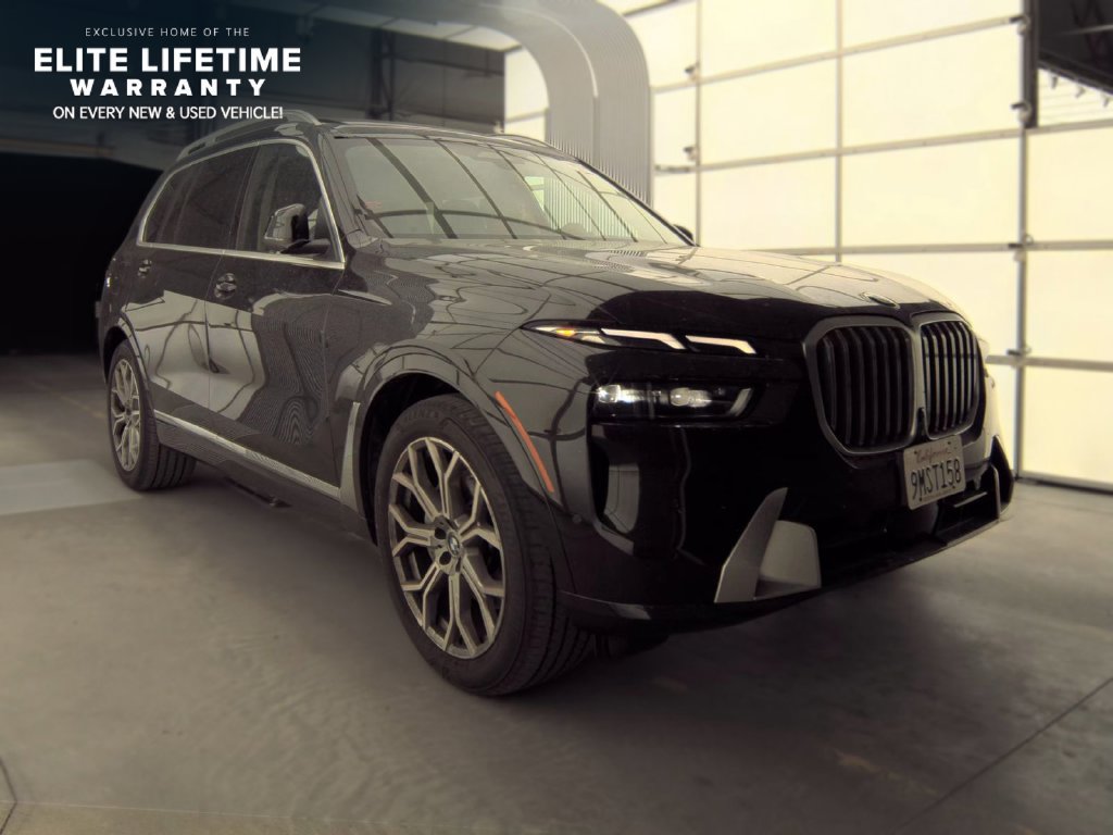 Used 2025 BMW X7 xDrive40i AWD/4WD image 1