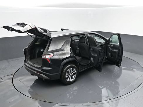 Used 2025 Chevrolet Equinox LT AWD/4WD image 27