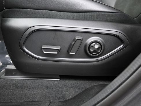 New 2025 Jeep Grand Cherokee Altitude AWD/4WD image 12