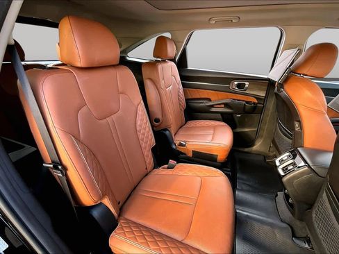 Used 2022 Kia Sorento SX Prestige w/ Rust Color Package AWD/4WD image 20