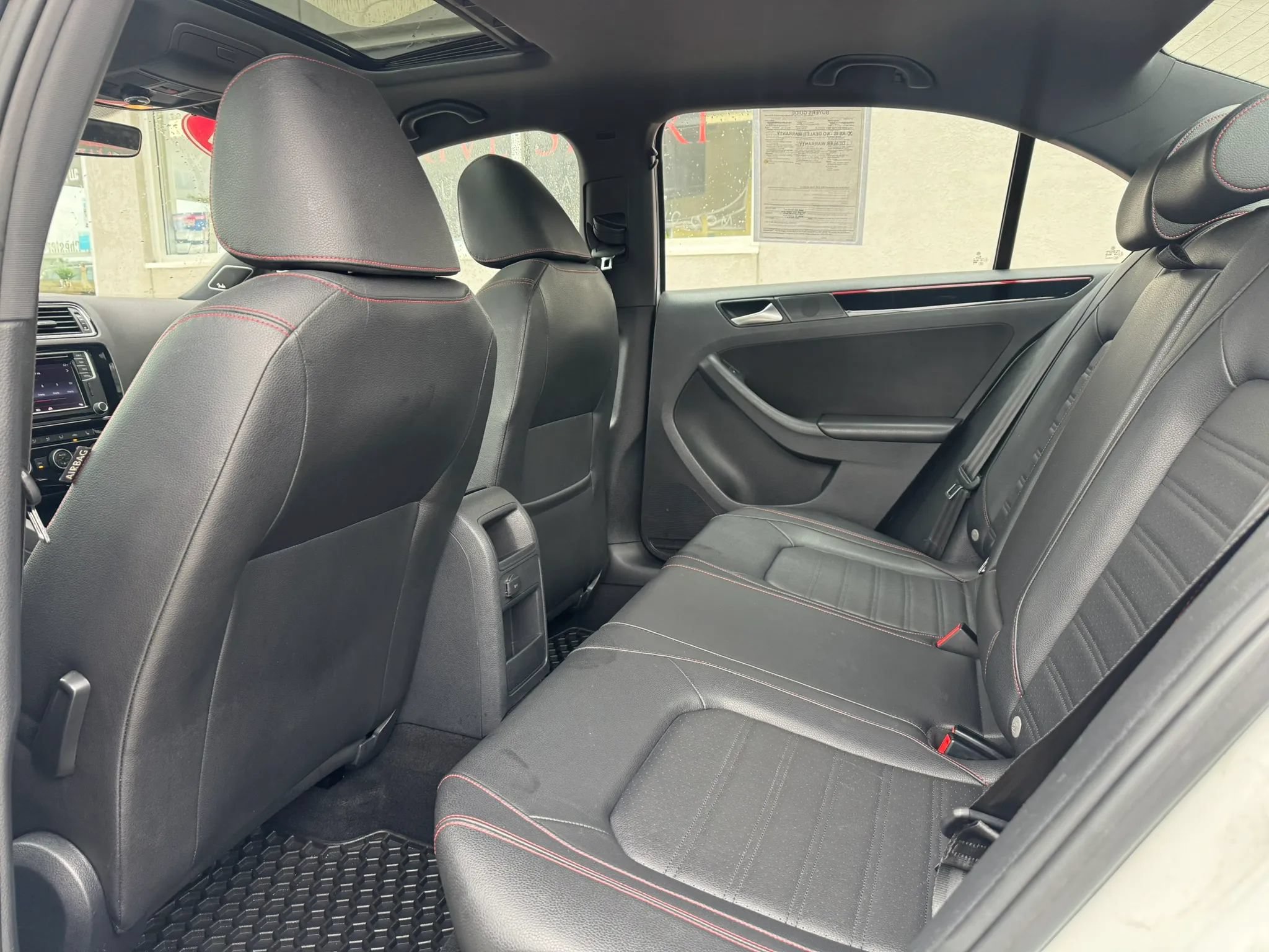 Used 2017 Volkswagen Jetta GLI FWD image 13