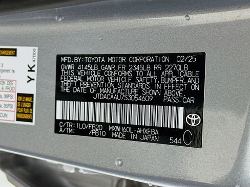 Used 2025 Toyota Prius LE image 12