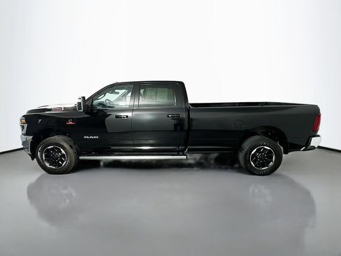 Used 2025 RAM 3500 Laramie AWD/4WD image 4