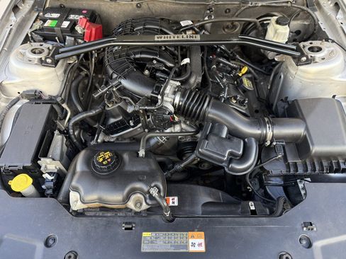 Used 2012 Ford Mustang Coupe RWD image 14